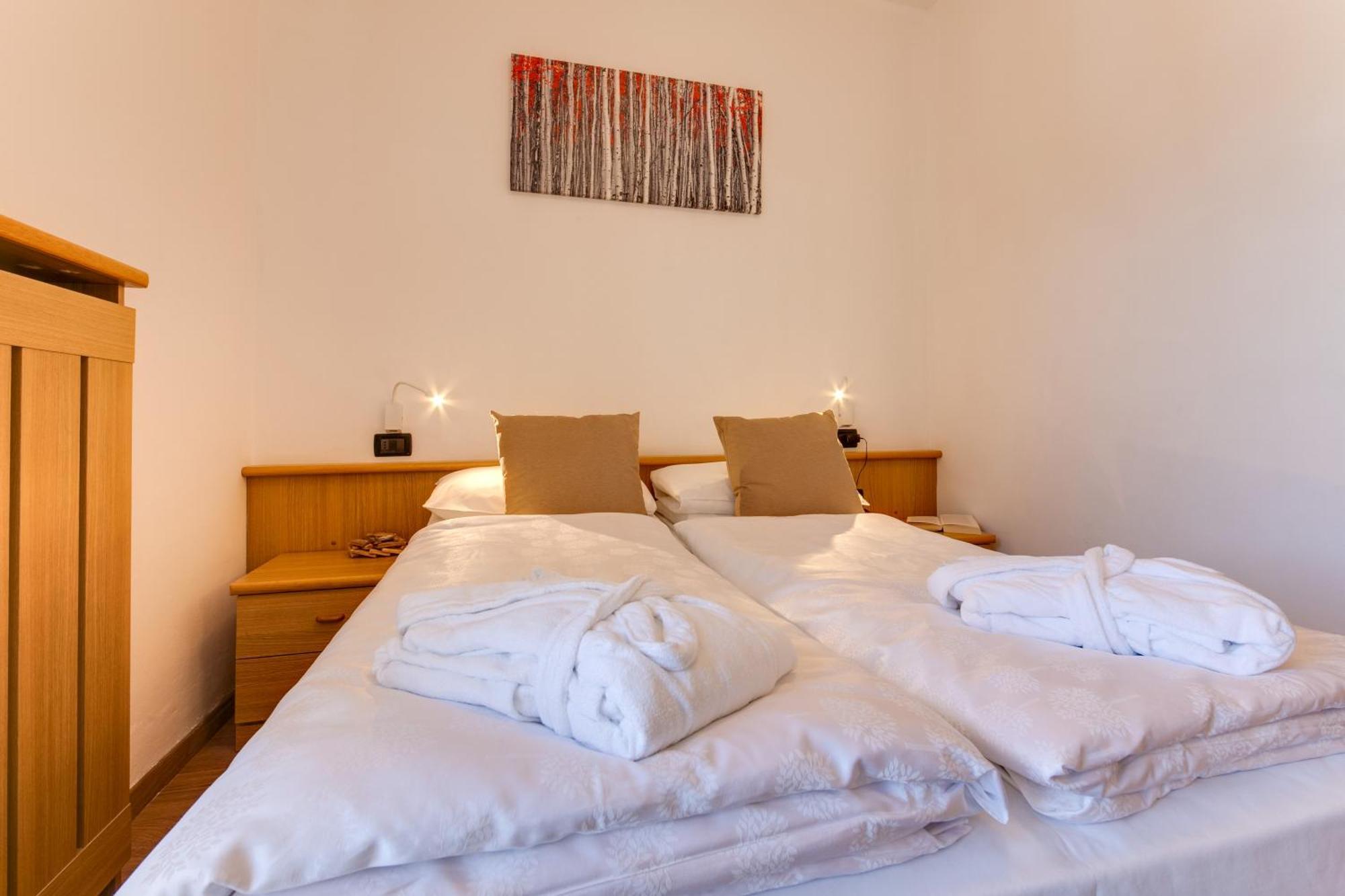 Hotel Bellamonte Predazzo Ruang foto